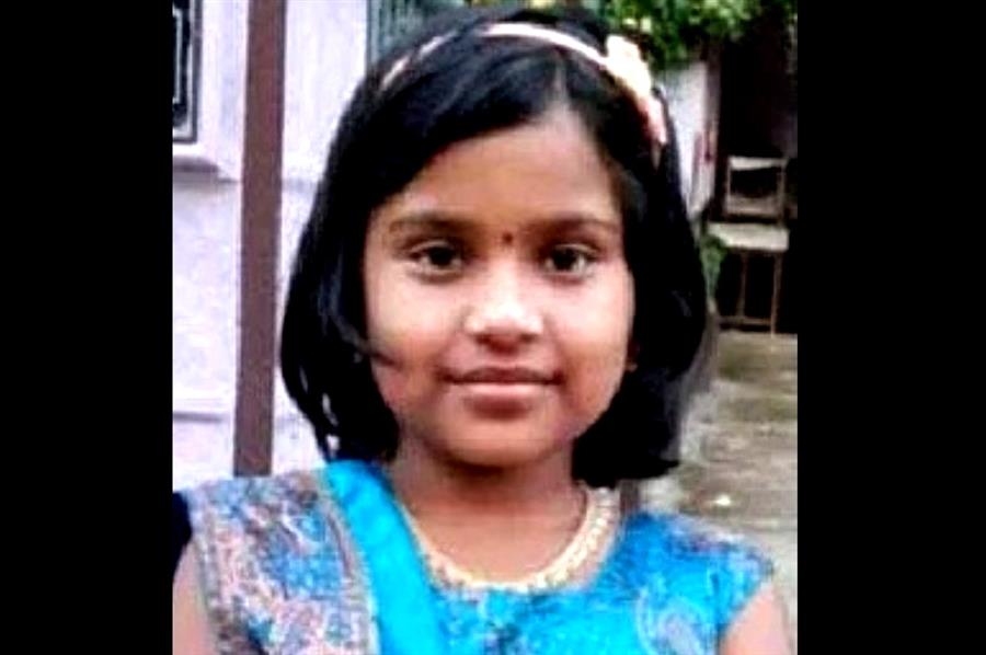 हाथ में मोबाइल फोन फटने से 8 साल की बच्ची की मौत