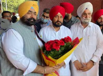 कुशलदीप सिंह ढिल्लों ने मुख्यमंत्री और उप मुख्यमंत्री की उपस्थिति में मार्कफैड के चेयरमैन का पद संभाला