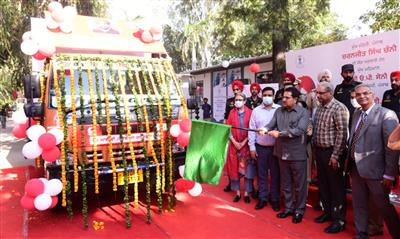 Deputy Chief Minister, Punjab Shri O.P. Soni  flagged off 11 IEC awareness vans under the HIV / AIDS Public Awareness Campaign