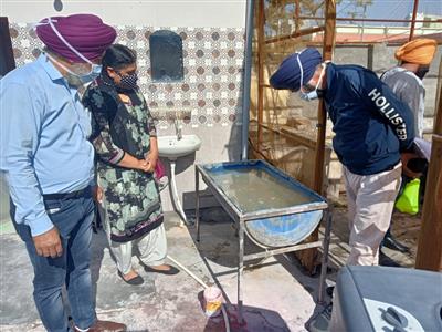 ਪੀ.ਐਚ.ਸੀ. ਬੂਥਗੜ੍ਹ ਅਧੀਨ ਪਿੰਡਾਂ ਵਿਚ ਜ਼ੋਰ-ਸ਼ੋਰ ਨਾਲ ਜਾਰੀ ਡੇਂਗੂ ਵਿਰੁਧ ਜਾਂਚ ਤੇ ਜਾਗਰੂਕਤਾ ਮੁਹਿੰਮ