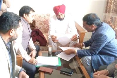 अल्पसंख्यकों की मुश्किलों के लिए चेयरमैन ने मुख्यमंत्री के साथ की बैठक