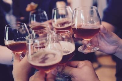 Shut liquor shops, bars amid Covid surge: AIADMK
