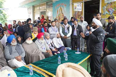 आम आदमी पार्टी लोक मुद्दों पर राजनीति नहीं बल्कि लोगों के लिए काम करती है : कुलवंत सिंह