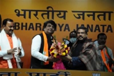  After resigning from Cong, RPN Singh joins BJP