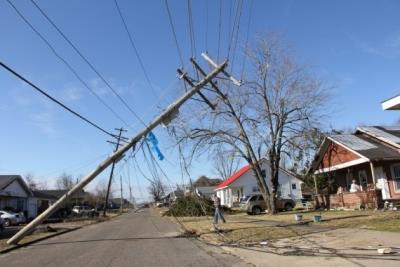 Tornado kills 7 in US state