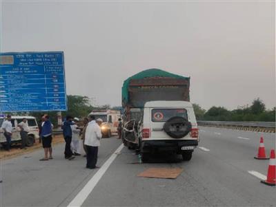Five killed, 2 injured in accident on Yamuna Expressway