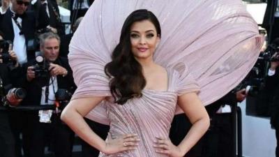 Aishwarya Rai's modelling bill from '92 surfaces; she was paid Rs 1,500!