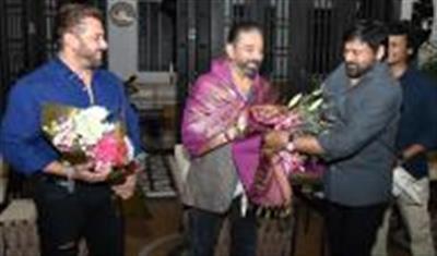 Chiranjeevi, Salman Khan honour Kamal Haasan for 'Vikram' success