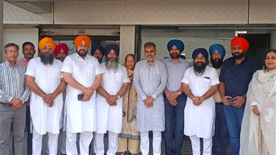 अकाली दल के खिलाफ बेअदबी की साजिश के लिए कांग्रेस और आम आदमी पार्टी पंजाबियों से माफी मांगें : एनके शर्मा