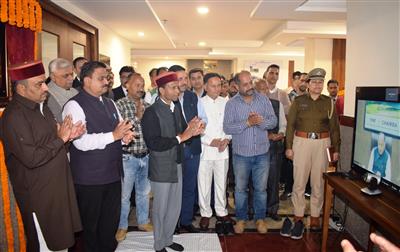 मुख्यमंत्री ने 37.60 करोड़ रुपये की लागत से निर्मित होटल क्यारीबंगला का उद्घाटन किया