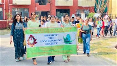  पीजीजीसीजी-42 महाविद्यालय चण्डीगढ़ की सृष्टि इकाई ने की पटाखा विरोधी रैली 