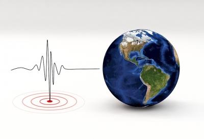 162 killed as quake jolts Indonesia's Java
