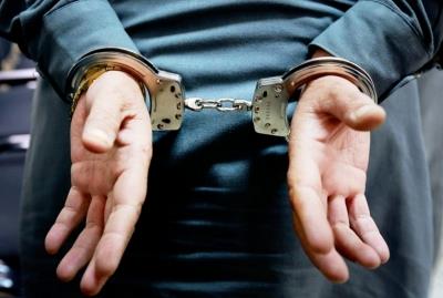  Two teachers held for eloping with girl students