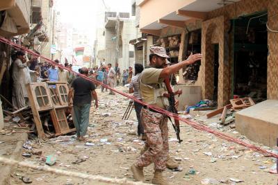 12 killed, 13 injured in Pak gas cylinder blast
