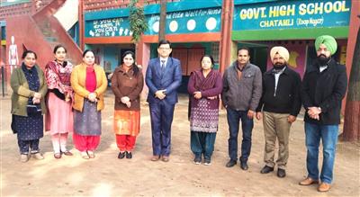 जिला शिक्षा अधिकारी ने मोरिंडा बलाक के सरकारी स्कूलों का दौरा किया