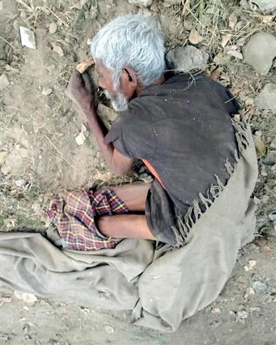 मोरिंडा सिटी पुलिस को स्थानीय गार्डन कॉलोनी में एक लावारिस व्यक्ति का शव मिला