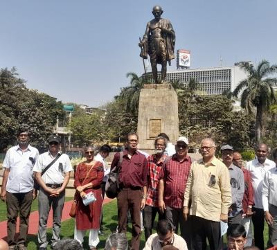 पत्रकार की हत्या के खिलाफ मुंबई के राजापुर में विशाल विरोध मार्च