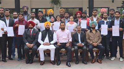 Meet Hayer hands over appointment letters to 15 JEs & 14 clerks of PWRMDC