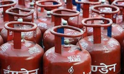 ਮਹਿੰਗਾਈ ਦਾ ਵੱਡਾ ਝਟਕਾ : LPG ਸਿਲੰਡਰਾਂ ਦੀਆਂ ਕੀਮਤਾਂ ’ਚ 350 ਰੁਪਏ ਵਾਧਾ