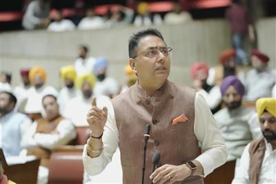 25K DWELLING UNITS FOR EWS TO BE CONSTRUCTED IN PUNJAB; 15K UNITS IN FIRST PHASE, SAYS AMAN ARORA