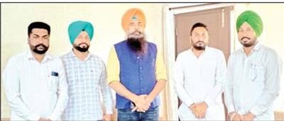 सरपंच यूनियन के प्रतिनिधिमंडल ने मलविंदर सिंह कऔग से मुलाकात की