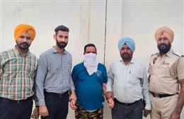 VIGILANCE BUREAU ARRESTS PRESS REPORTER TAKING BRIBE RS 1, 00,000