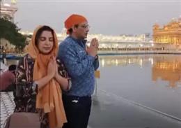 ਫਿਲਮ ਨਿਰਦੇਸ਼ਕ ਅਤੇ ਲੇਖਕ ਫਰਾਹ ਖਾਨ ਨੇ ਸ੍ਰੀ ਹਰਿਮੰਦਰ ਸਾਹਿਬ ਵਿਖੇ ਮੱਥਾ ਟੇਕਿਆ