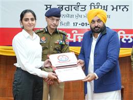 SADAK SURAKHYA FORCE WILL BE PRESSED INTO SERVICE OF PEOPLE FROM COMING REPUBLIC DAY: CM