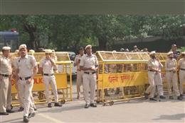 Give up Dictatorial Modes Against Farmer's Protest, don't Treat Protesters as Enemies of the Country