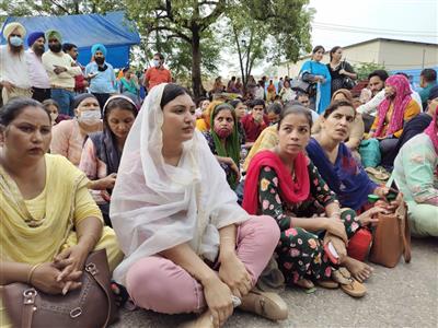 कैप्टन सरकार बिना शर्त कच्चे अध्यापकों की सेवाएं करे रेगुलर- हरपाल सिंह चीमा