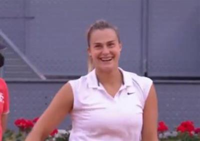 Second seed Aryna opens Wimbledon with easy win over qualifier