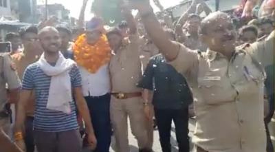  Action against 14 UP cops for giving farewell to suspended SHO