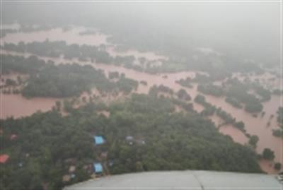 30 buried in Maha hillslide, many others trapped